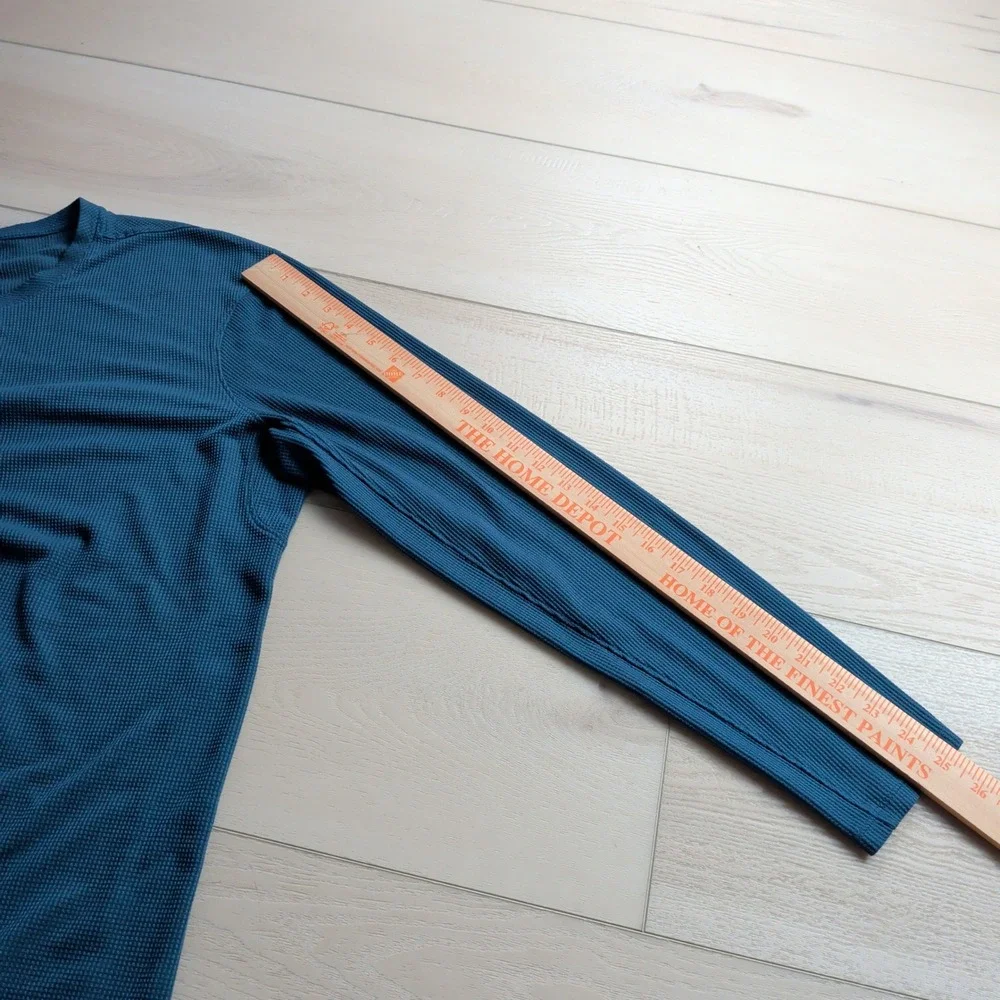 Lululemon Henley Long Sleeve Shirt Mens Large Blue Waffle Knit‎